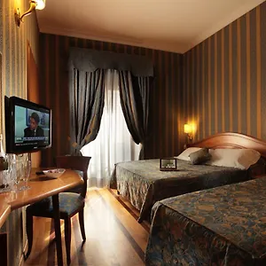 Otel Hs 311 ***