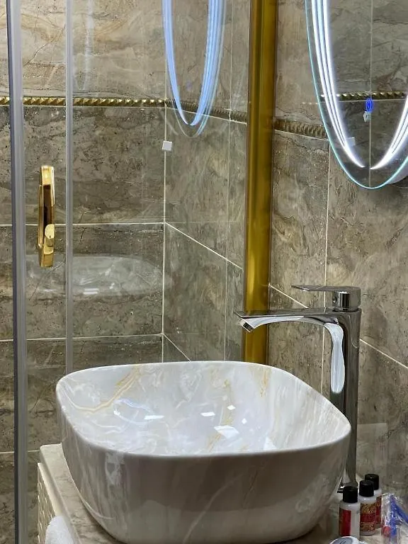 فندق Grand Mirror باكو